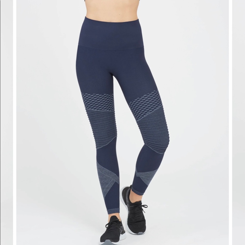 Spanx Look at Me Now Seamless Moto Leggings